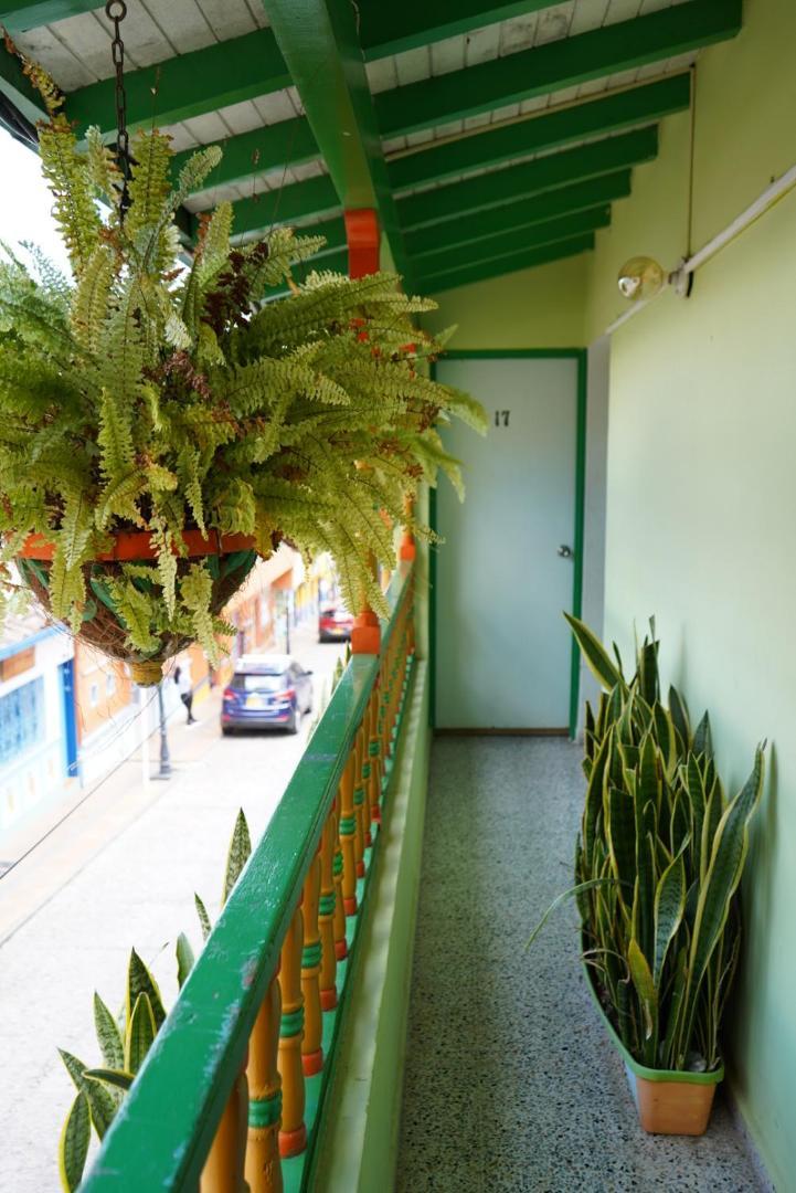 Hotel Casa Verde Guatapé Buitenkant foto